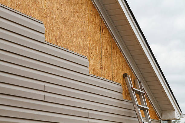 24/7 Emergency Siding experts in Columbia, IL